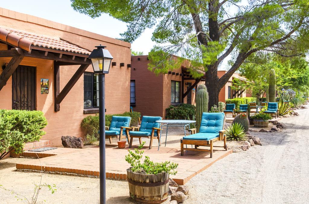 Bed and breakfast White Stallion Ranch 4*