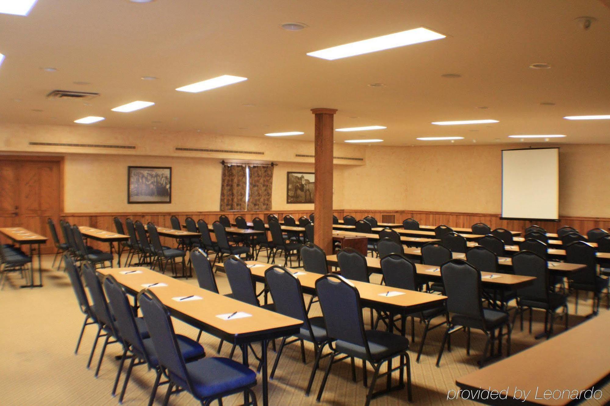 White Stallion Ranch 4* Avra